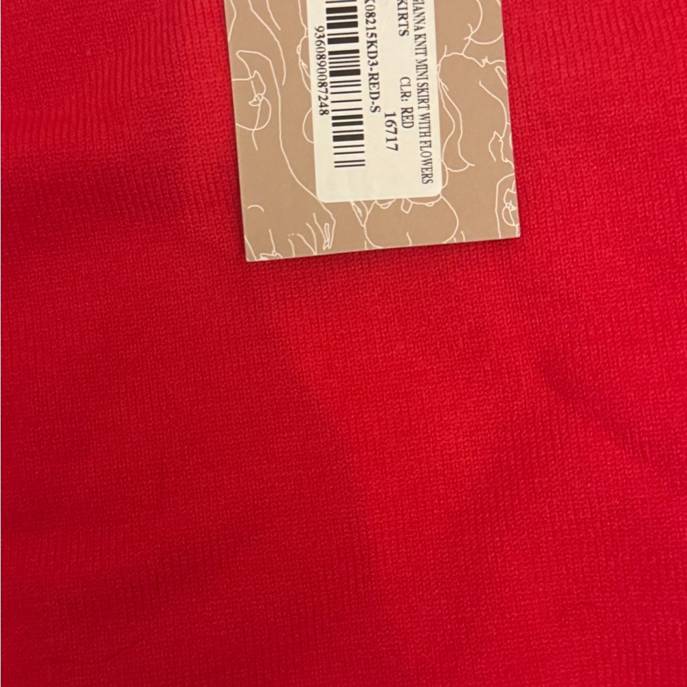 Meshki Gianna knit mini skirt with flowers size small NWT - Picture 5 of 5